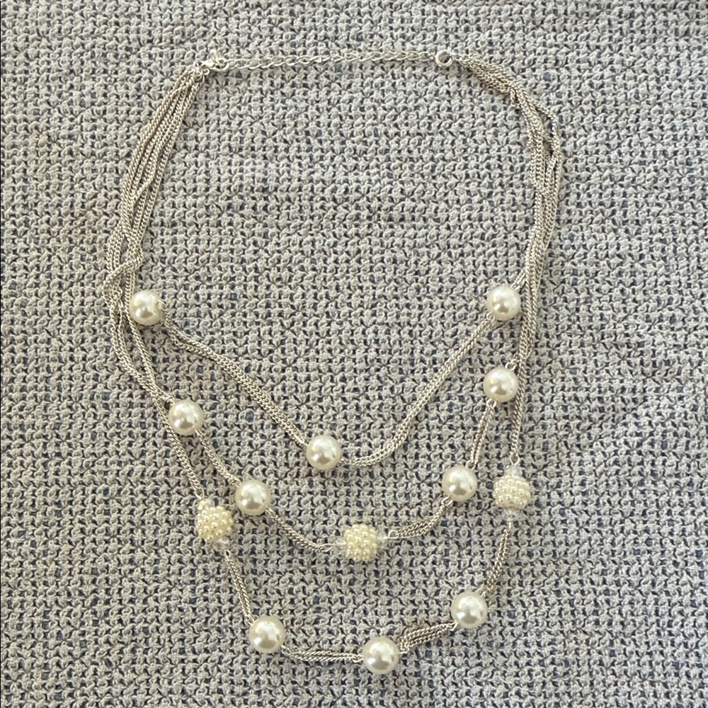 Elegant Silver Pearl Necklace
